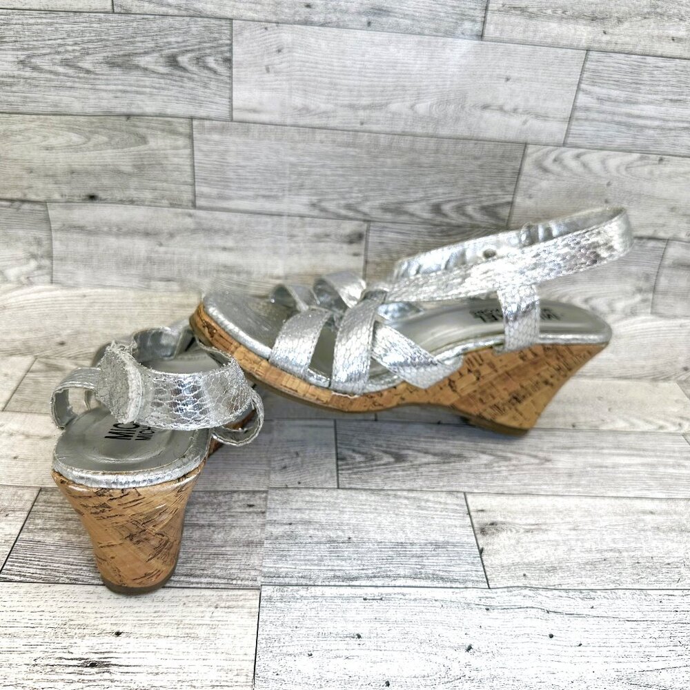 MICHAEL Michael Kors Girls Youth Silver Open Toe Cork Wedged Heel Sandals Size 3